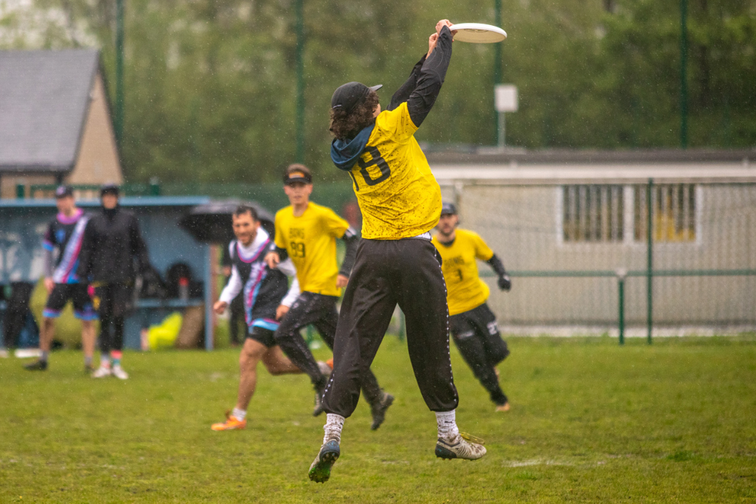 How to maintain your cleats in wet weather: winter edition