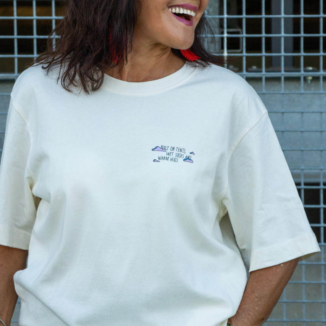EARLY BIRD / T-shirt BUILT ON TENTS