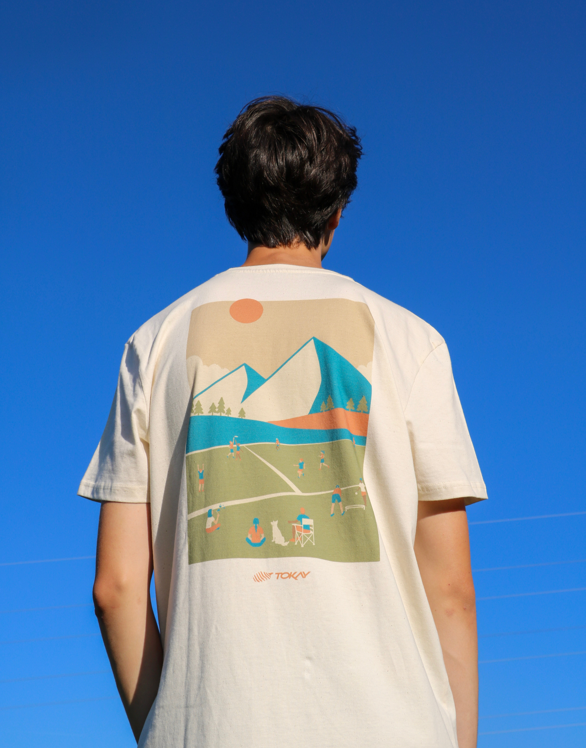 T-shirt ON THE FIELDS